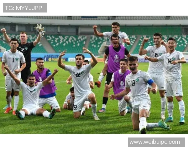 深圳足球队荣登足球节奏排行榜第三名展现强劲实力与潜力 深圳足球队荣登足球节奏排行榜第三名展现强劲实力与潜力