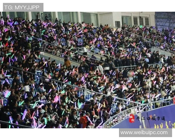 足球明星表演赛盛典即将开启球迷狂欢与偶像同场竞技的精彩时刻 足球明星表演赛盛典即将开启球迷狂欢与偶像同场竞技的精彩时刻