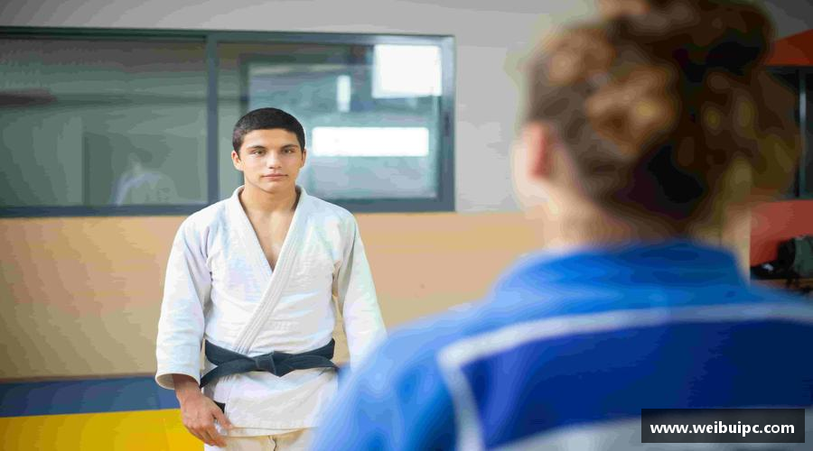 无畏向前，力争登顶